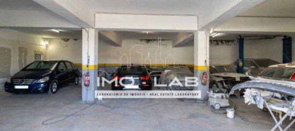 4 bedrooms Villa in Funchal, Portugal No. 144718 24