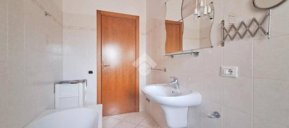 Квартира с 2 спальнями в Сильви, Италия № 154293 10