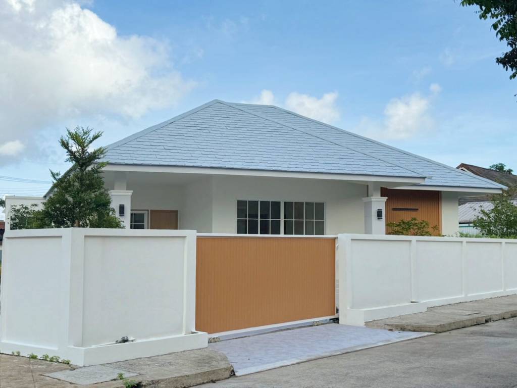 Casa de 3 dormitorios en Bang Tao, Thailand No. 59547