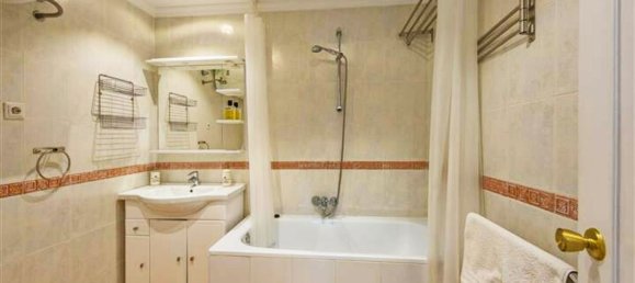 3 bedrooms Apartment in Marbella, Spain No. 101601 22