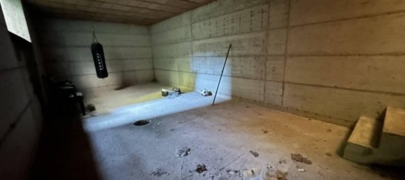 4 rooms House in Camponogara, Italy No. 175740 15