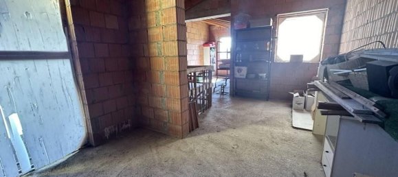 4 rooms House in Camponogara, Italy No. 175740 9