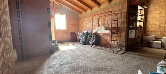 4 rooms House in Camponogara, Italy No. 175740 6