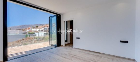 4 chambres Villa à Adeje, Spain No. 89413 39