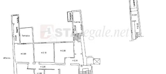 7 rooms Penthouse in Florence, Italy No. 190735 4