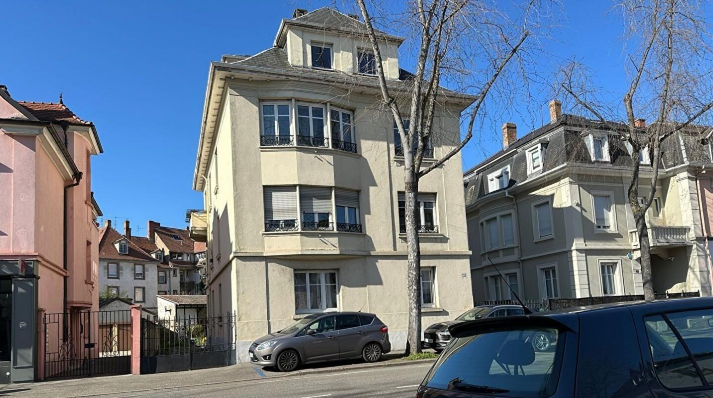 20 rooms Building in Colmar, France No. 237275