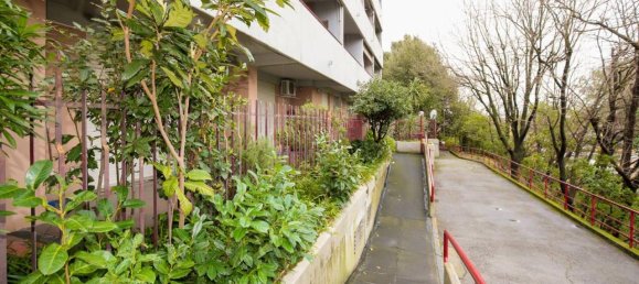 Квартира с 4 комнатами в Генуя, Италия № 38553 19