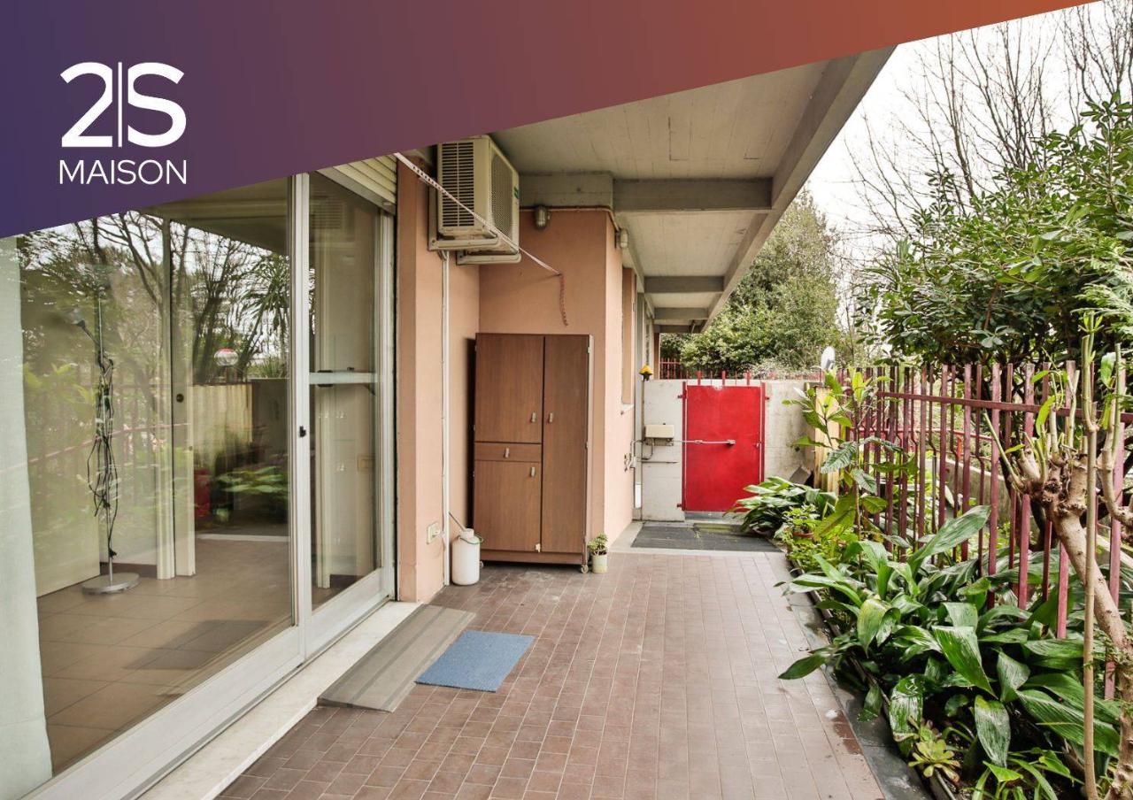 Квартира с 4 комнатами в Генуя, Италия № 38553