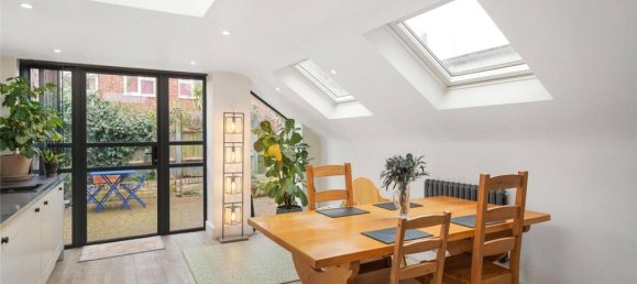 3 bedrooms House in London, United Kingdom No. 3558 2