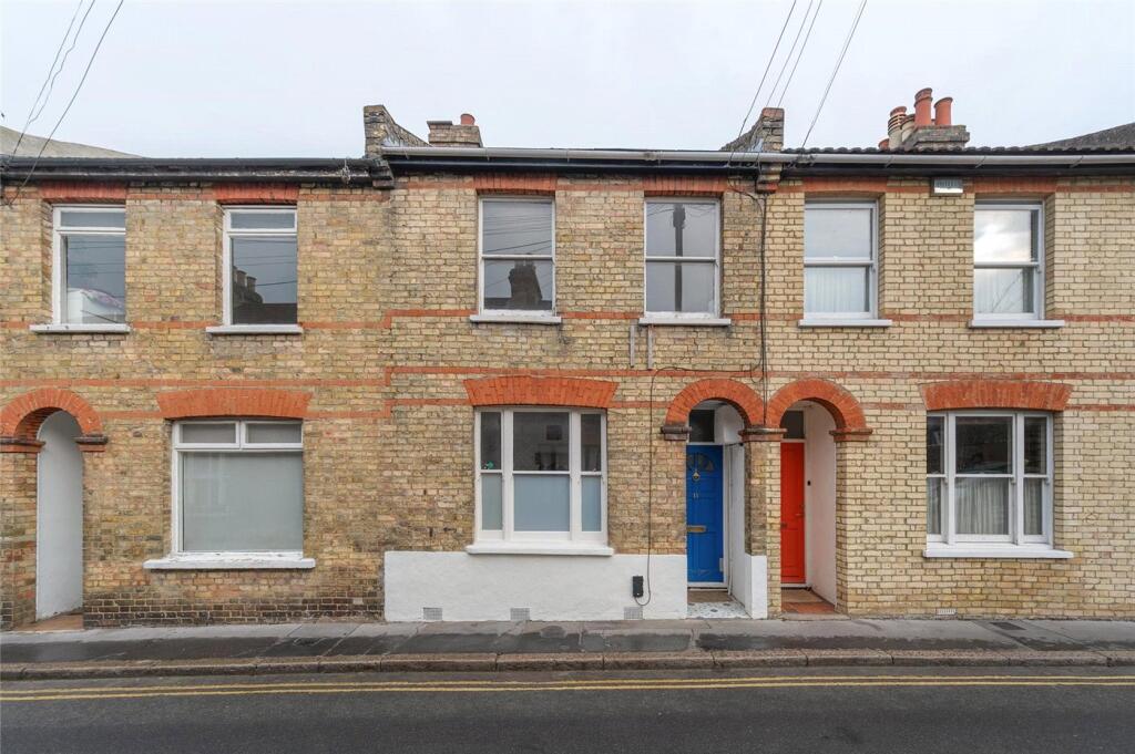 3 bedrooms House in London, United Kingdom No. 3558