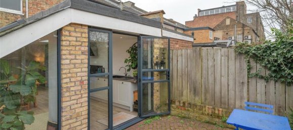 3 bedrooms House in London, United Kingdom No. 3558 11