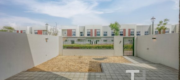 Adosado de 3 dormitorios en Dubai, UAE No. 94552 17