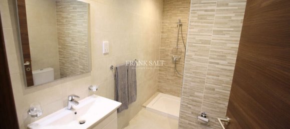 Penthouse T1 em Saint Paul's Bay, Malta N.º 9465 7
