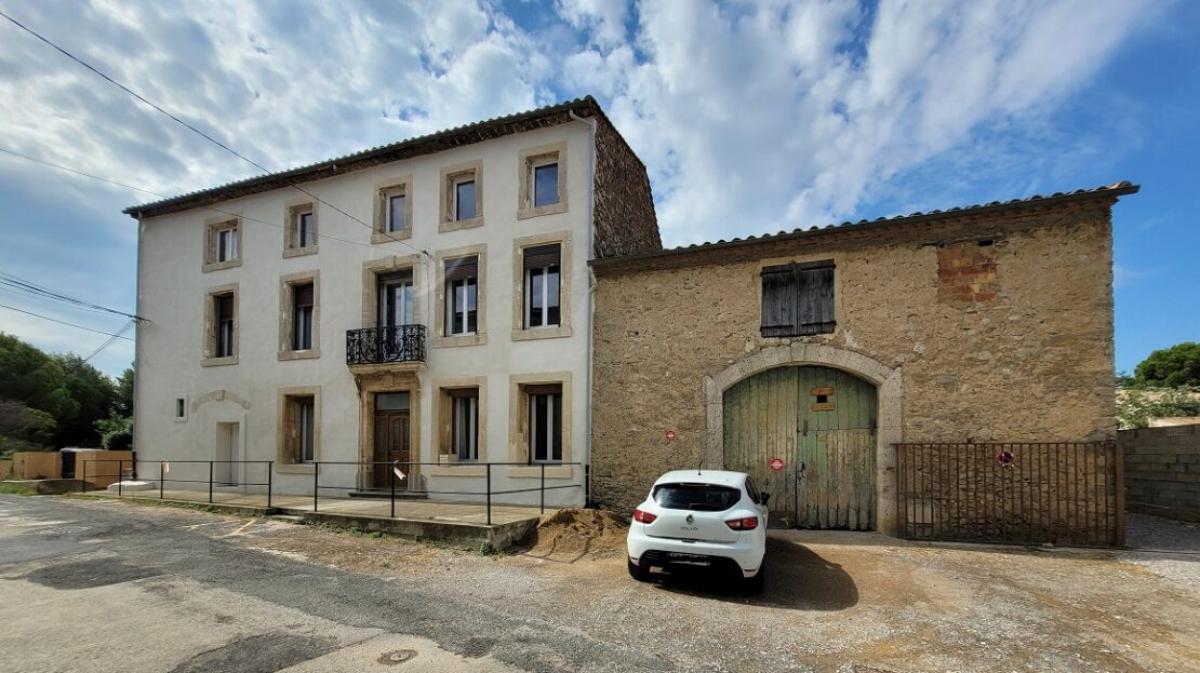 6 bedrooms House in Narbonne, France No. 38053