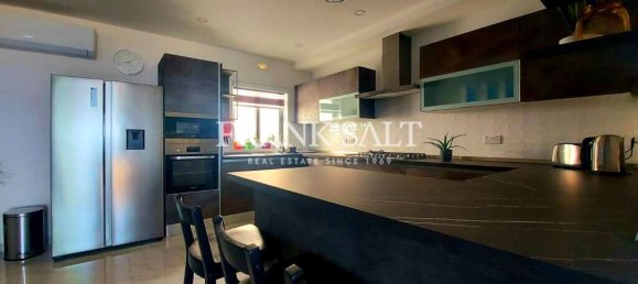 3 bedrooms Penthouse in Xaghra, Malta No. 5974 5