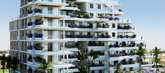 2 bedrooms Apartment in Larnaca, Cyprus No. 1242 6