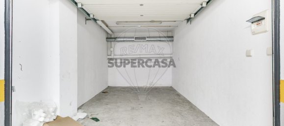 129m² Commercial property in Odivelas, Portugal No. 237009 18