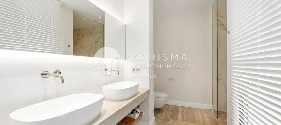 5 bedrooms House in Malaga, Spain No. 58995 25