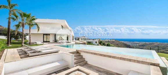 5 bedrooms House in Malaga, Spain No. 58995 5