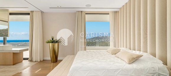 5 bedrooms House in Malaga, Spain No. 58995 16