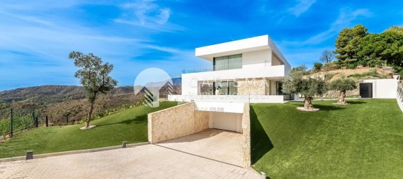 5 bedrooms House in Malaga, Spain No. 58995 8