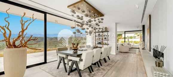 5 bedrooms House in Malaga, Spain No. 58995 10