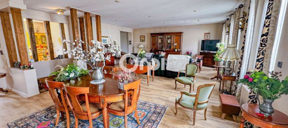 Apartamento de 4 dormitorios en Saint-Quentin, France No. 237645 10