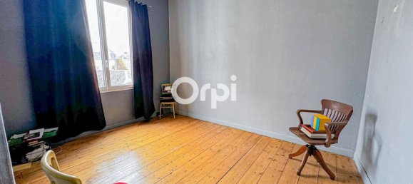 Apartamento de 4 dormitorios en Saint-Quentin, France No. 237645 21