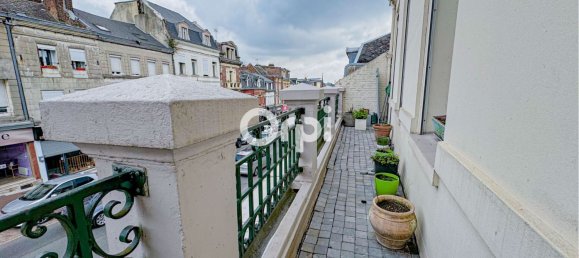 Apartamento de 4 dormitorios en Saint-Quentin, France No. 237645 25