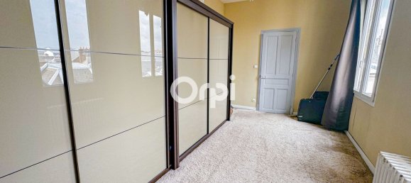 Apartamento de 4 dormitorios en Saint-Quentin, France No. 237645 22