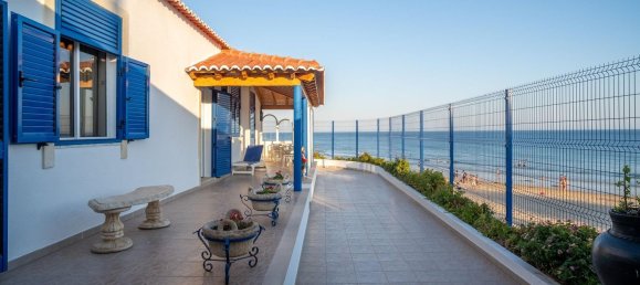 5 bedrooms Villa in Portimao, Portugal No. 108420 3