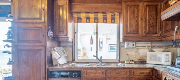 5 bedrooms Villa in Portimao, Portugal No. 108420 23