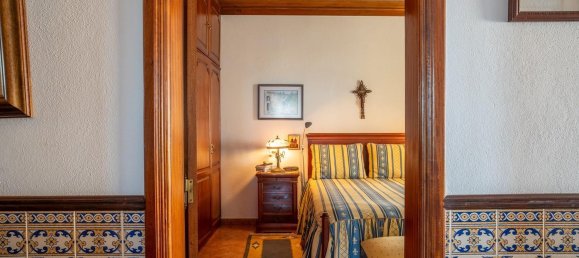 5 bedrooms Villa in Portimao, Portugal No. 108420 9