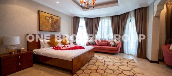 Villa de 4 dormitorios en Palm Jumeirah, UAE No. 916 11