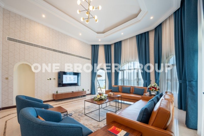 Villa de 4 dormitorios en Palm Jumeirah, UAE No. 916