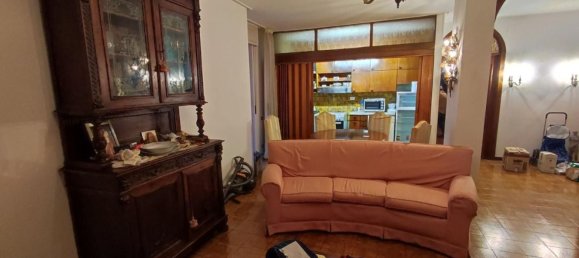 Apartamento de 5 habitaciónes en Massa, Italy No. 90032 5