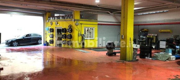 2-salle Propriété commerciale à Guidonia Montecelio, Italy No. 73488 3