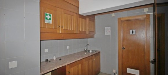 Gewerbliche Immobilie in Santarem, Portugal 840m², Nr. 58135 6