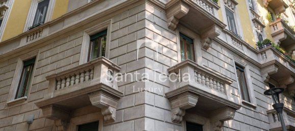 2 bedrooms Duplex in Milan, Italy No. 362276 18