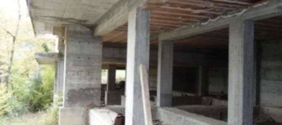 Casa de 5 habitaciónes en Nazzano, Italy No. 10839 9