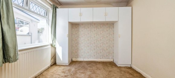 2 bedrooms Bungalow in Watford, United Kingdom No. 6213 10