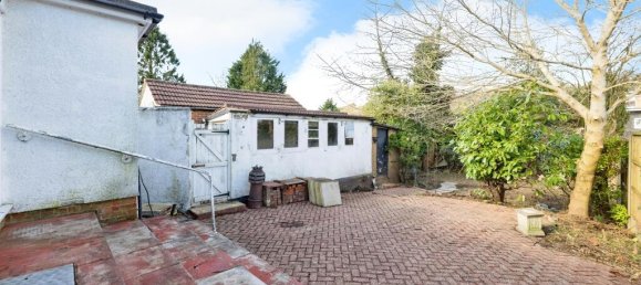 2 bedrooms Bungalow in Watford, United Kingdom No. 6213 20