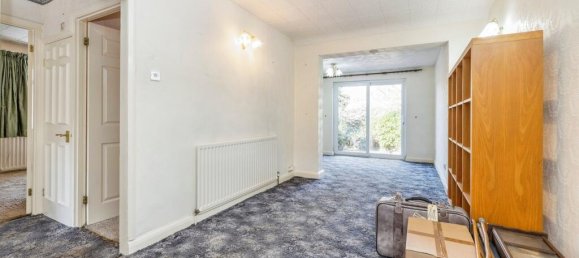 2 bedrooms Bungalow in Watford, United Kingdom No. 6213 5