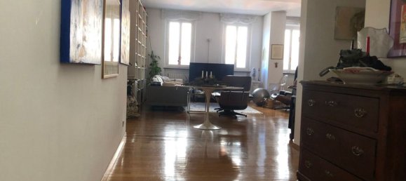 5 rooms Apartment in Perugia, Italy No. 73179 3