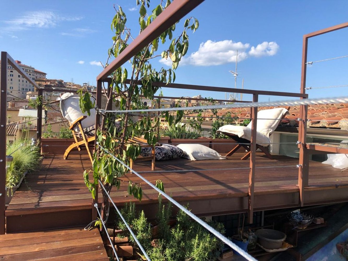 5 rooms Apartment in Perugia, Italy No. 73179