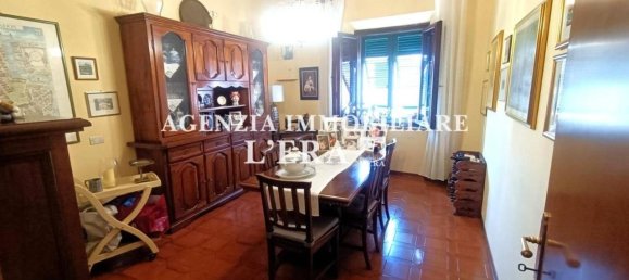 Apartamento de 5 divisões em Pontedera, Italy N.º 72483 8