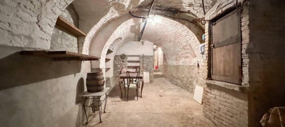 8-Zimmer Haus in Terzo, Italy, Nr. 38766 13