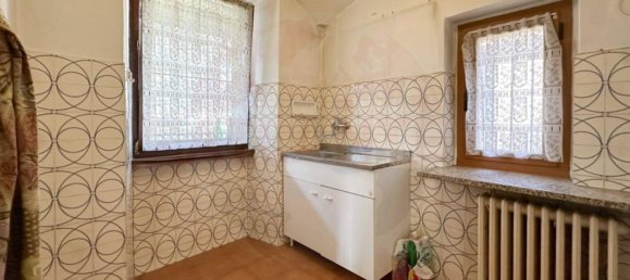 8-Zimmer Haus in Terzo, Italy, Nr. 38766 6