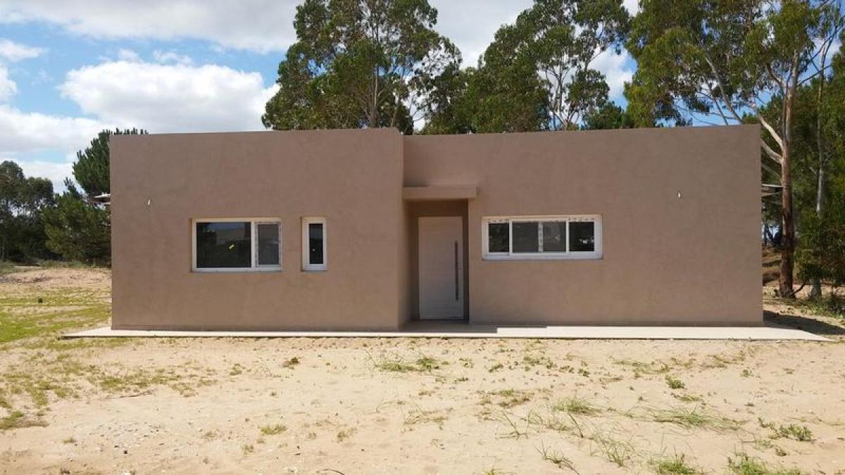 3 bedrooms House in Mar del Plata, Argentina No. 80342