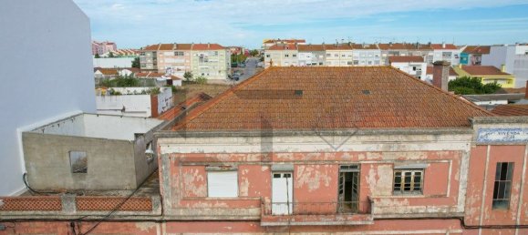 9 bedrooms Building in Montijo, Portugal No. 325846 4